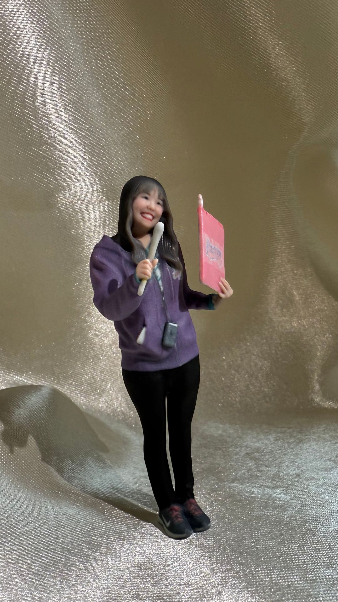 女性1